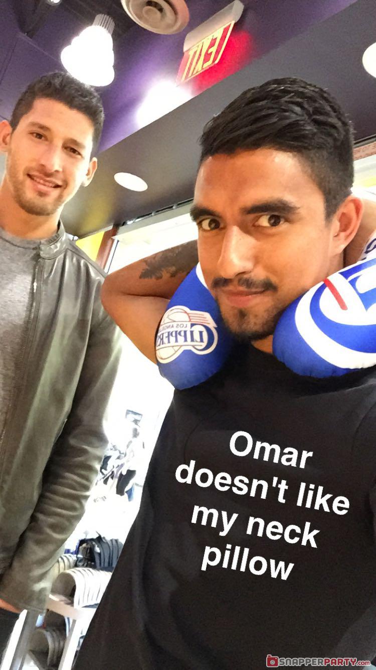 lagalaxy - lagalaxy - omar doesn t like my neck pillow - www.snapperparty.com lagalaxy - omar doesn t like my neck pillow - www.snapperparty.com